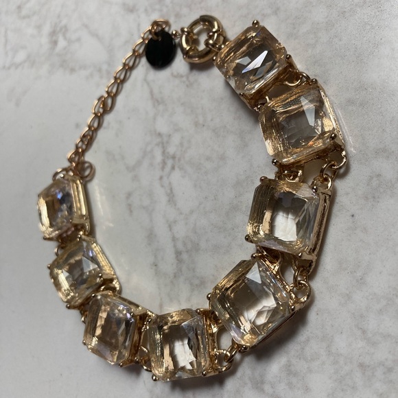 Clear square cut crystal elements 8 stones set in goldtone plating  8-11” length - Picture 6 of 6